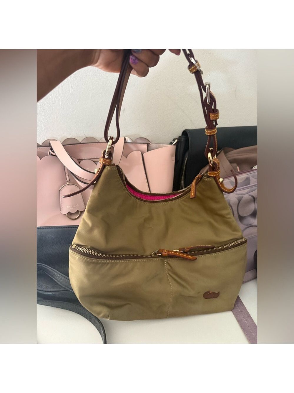 WOMEN’S HANDBAGS (Category) and UNLISTED LIVE BAGS AND WALLETS